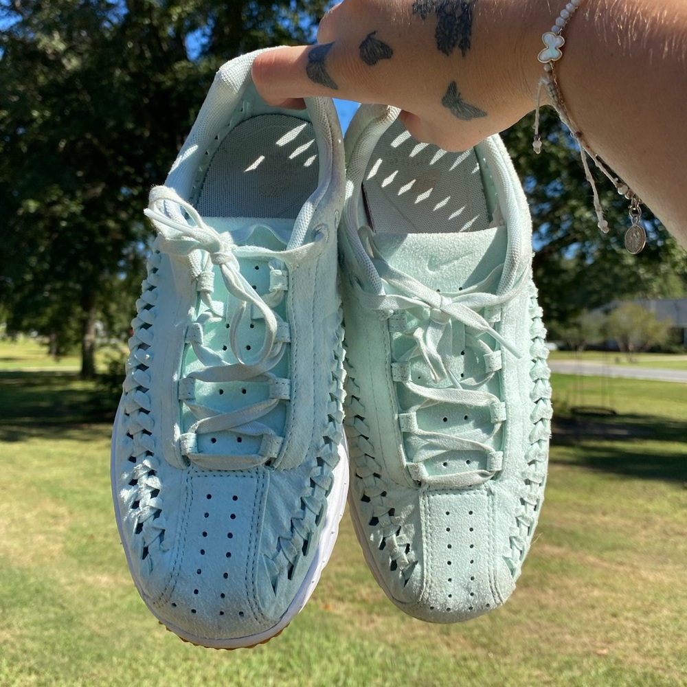 Nike Womens Sz 8 shoes